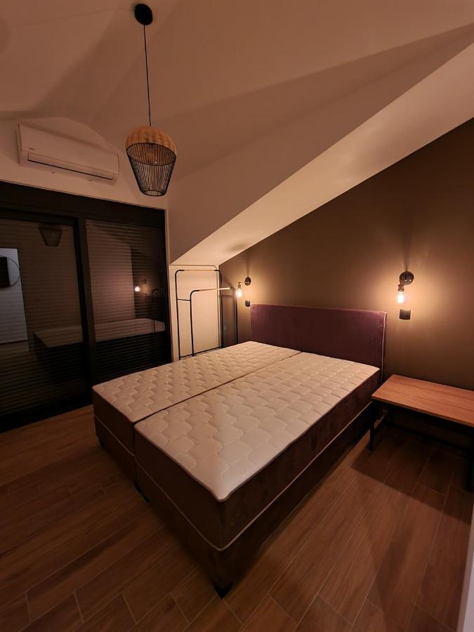 Apartments Vranes Tivat Exterior foto